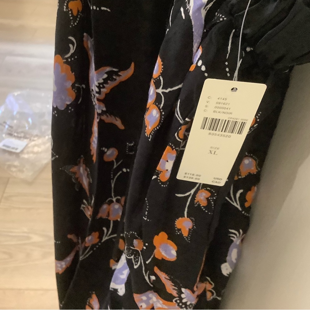 NWT- Anthropologie The Brinkley V-Neck Jumpsuit ❤️❤️❤️❤️ - Picture 10 of 11